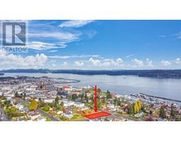 702 Alder St, campbell river, British Columbia