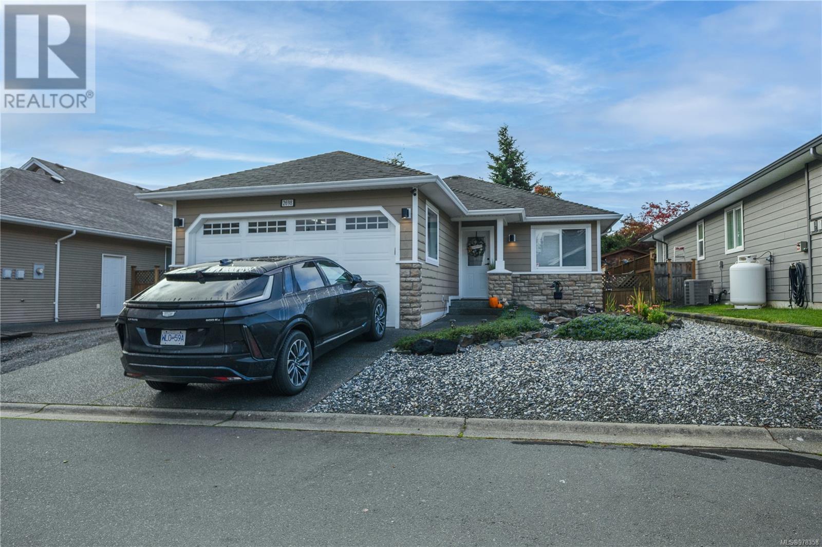 2698 Vancouver Pl, Campbell River, British Columbia  V9W 4Z9 - Photo 1 - 978358